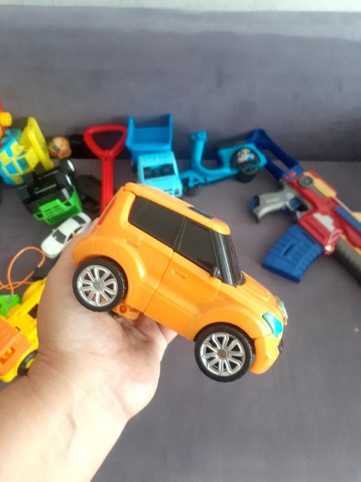 Игрушки по 200т каждая