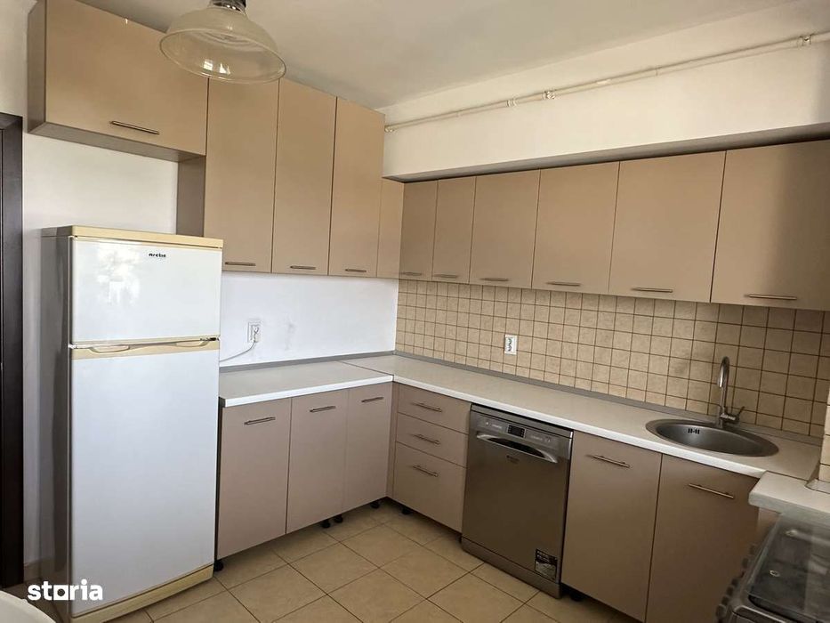 Persoană fizică - Apartament 3 camere complex rezidențial