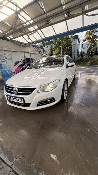 Passat CC 2011 Alb Perlat / Piele / Trapă Panoramica /Parcare Automată/ BiXenon /Unicul Propietar in Romania  din 2015