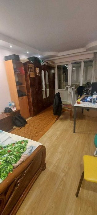 Комната в 3-х комнатной кв.