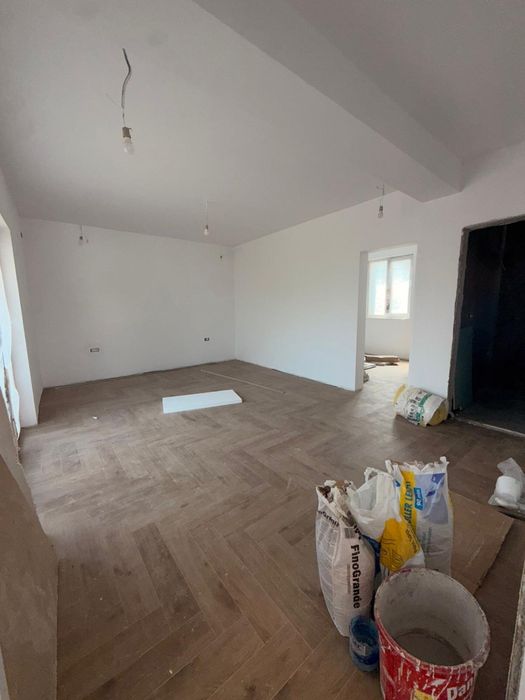 Casa P+3+terasa str Serban Voda intersectie cu str Stefan cel Mare !