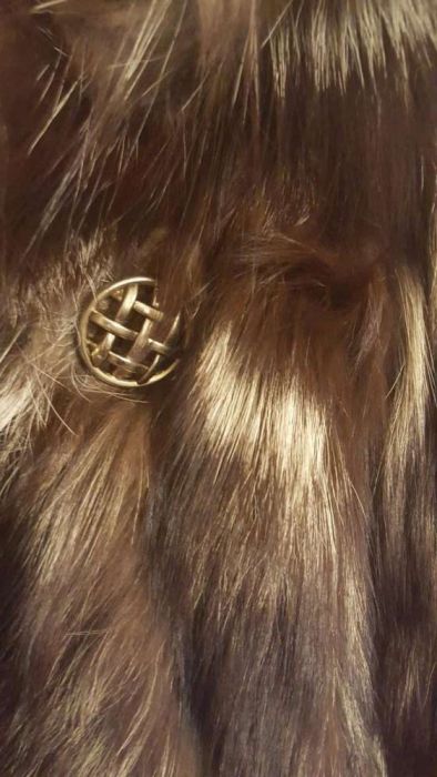 Haina blana vulpe super calitate.Polonia...super pret