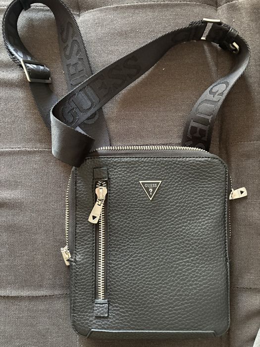 Мъжка чанта Guess
