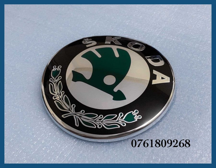 Emblema Skoda pentru capota / haion cu logo verde 90mm