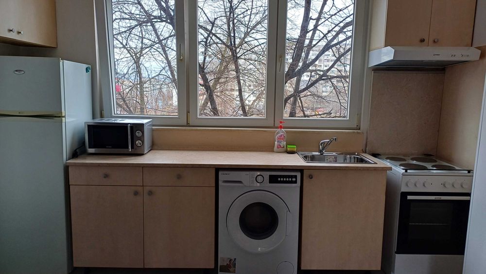 Дава се под наем Тристаен апартамент в София, 7-ми 11-ти километър - 68 кв.м за 459 € - Снимка #2