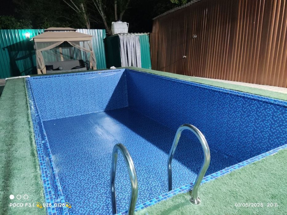 Banner, tent, soya setka, reklama va basseyn ashibka xizmatlari mavjud