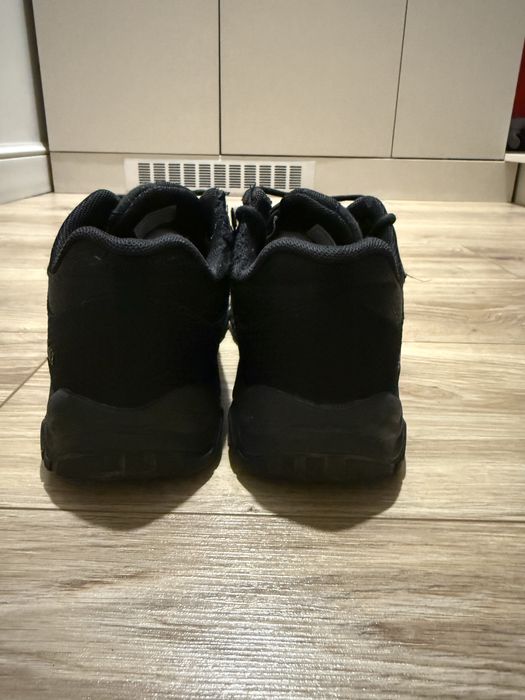 продам зимние кроссовки columbia