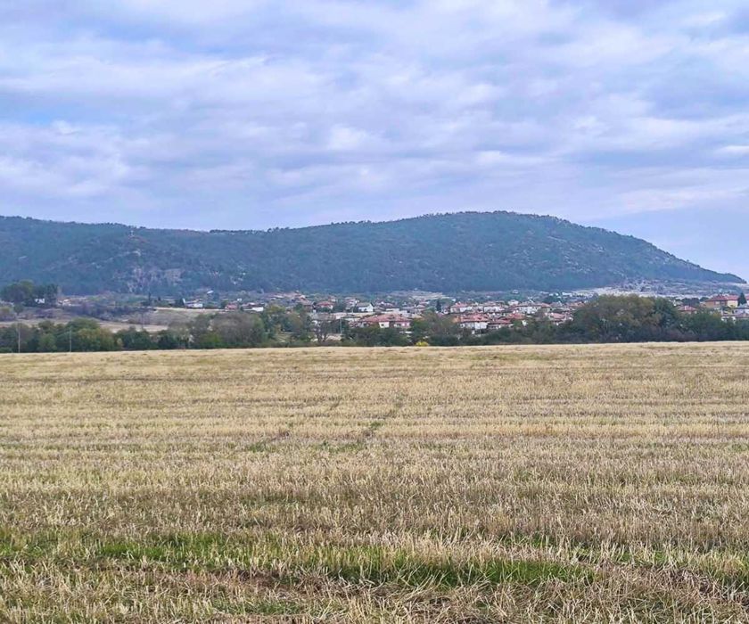 ПАРЦЕЛ до СТАДИОНА в гр. Хисаря