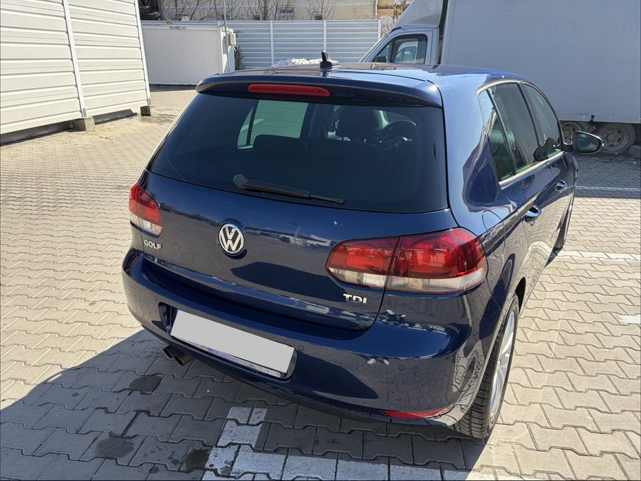 VOLKSWAGEN Golf 2010 — imagine 2