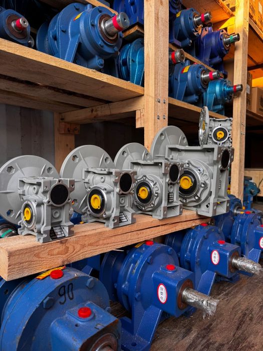 Мотор редуктор червячный RV NMRV