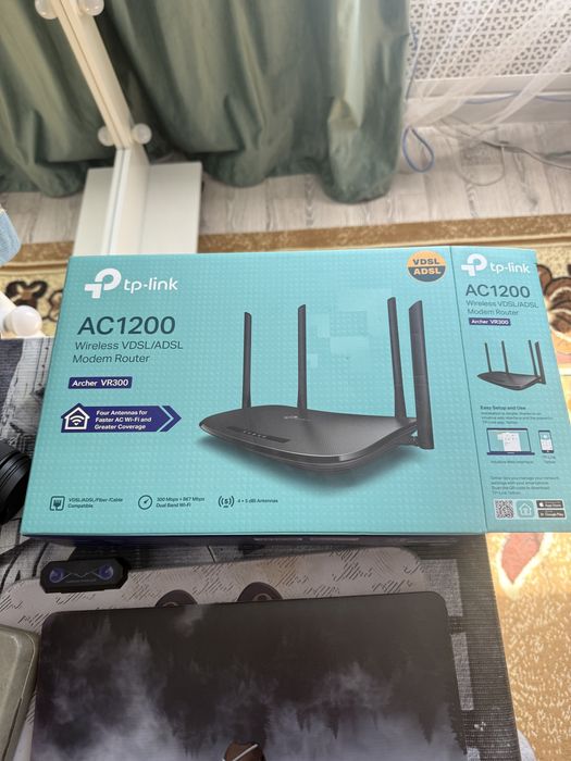 Wi-Fi роутер TP-Link Archer VR300 AC1200.