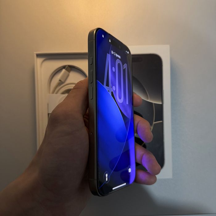 iPhone 16 Pro 128 GB Natural Titanum