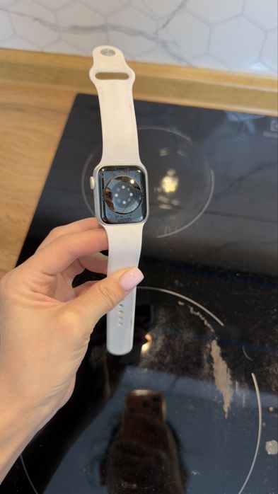 Продам apple watch 6