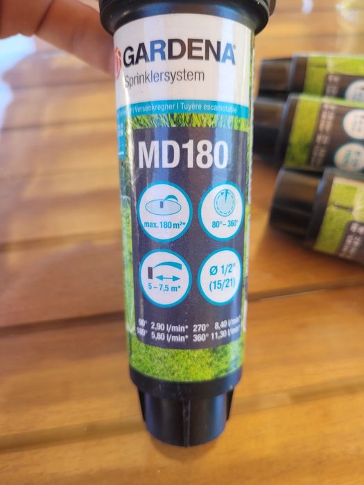3бр Gardena MD180 изкачащи пръскачки