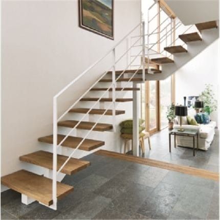 Scari interioare spirala și pe vang central