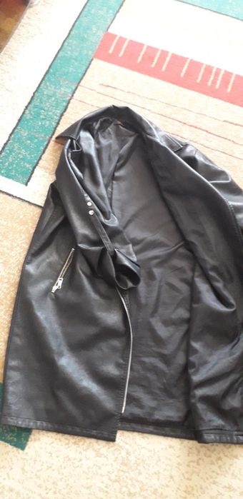 Продам кожаный плащ