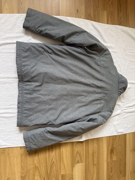 Vînd  Geaca Adidas