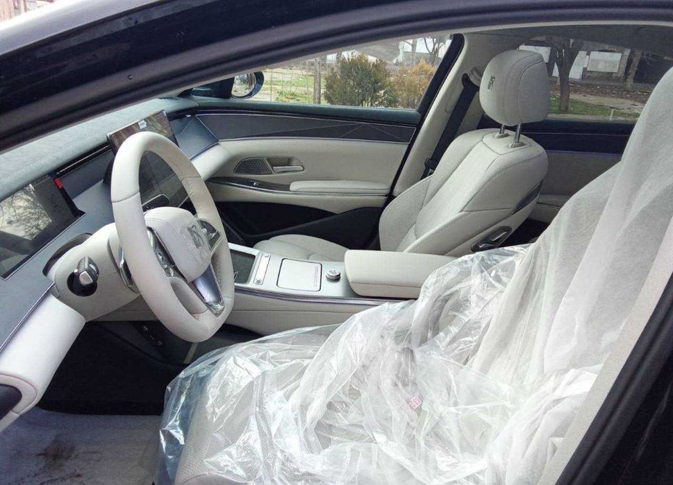 BYD Han 2025 — 3