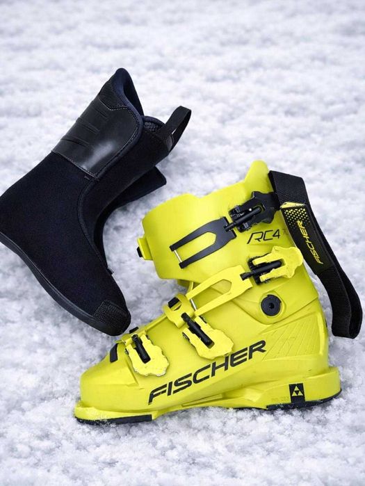 Clapari schi copii Fischer RC4 - marimea 24