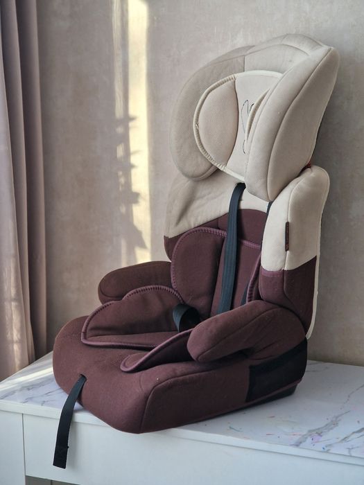 Автокресло 9 мес - 12 лет