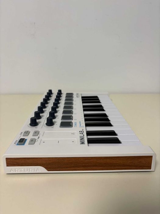 Controller MIDI - Arturia MiniLab Mk2