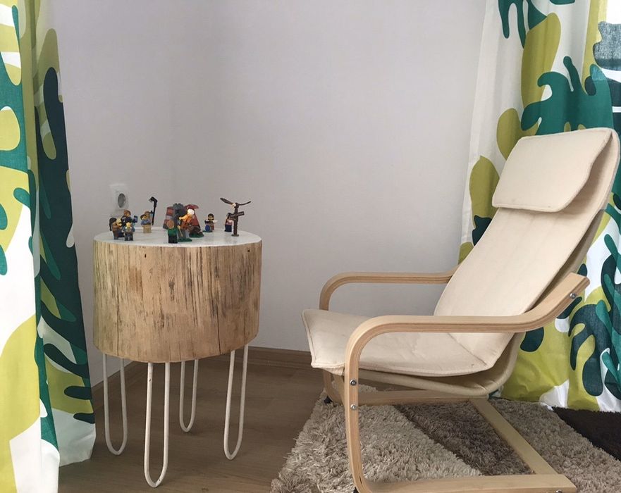 Помощна маса, нощен шкаф, табуретка, пън, цветарник