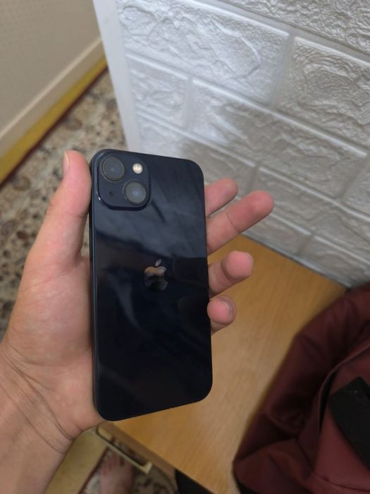 Продам айфон 13, 93 акб,