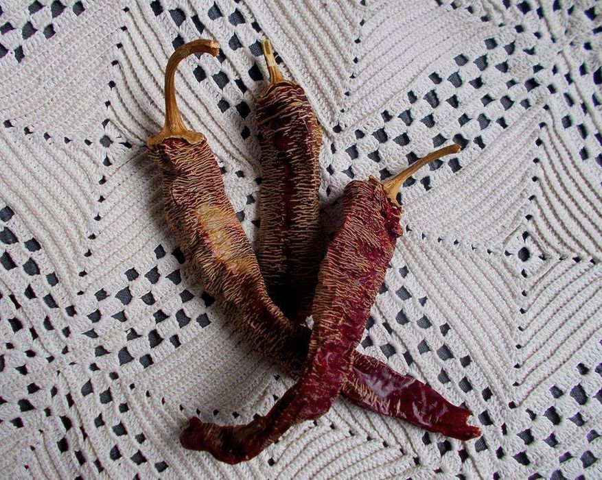 Семе , семена на чушки люти Везанка разсад
Съдържат витамини С, А, К и