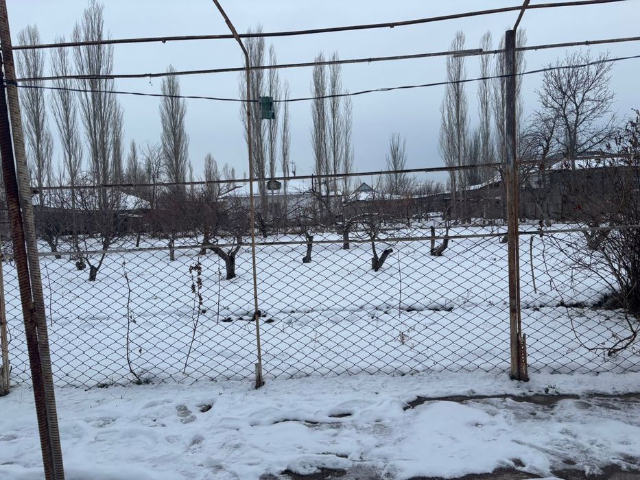 Уй сотилади ер хисобида 20 соток Бустонлик туман Янгиаул