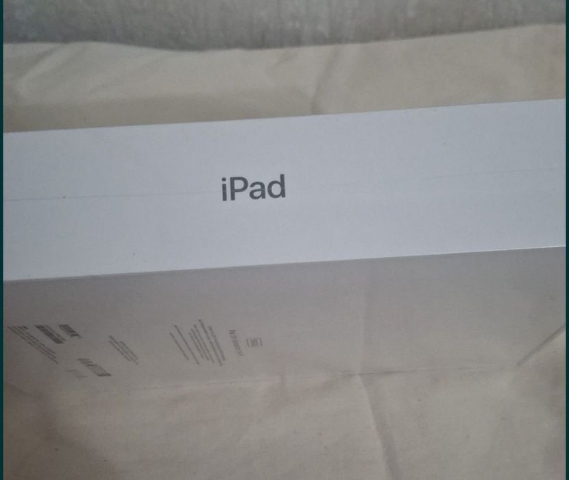 Продаю новый Ipad, 256GB, 9th generation,