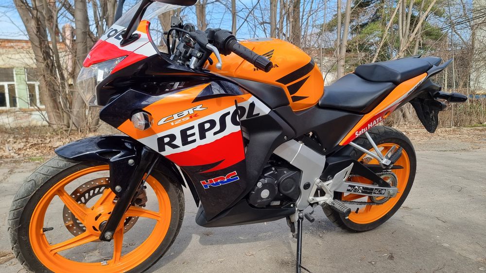 Honda CBR 125 R Repsol replica HRCnu aprila