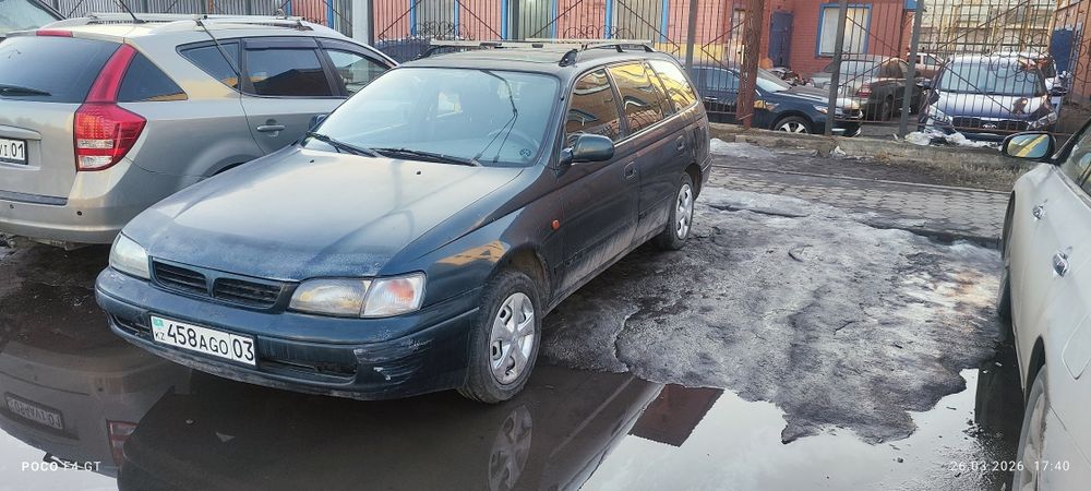 Toyota Carina E 1,6 МКПП универсал