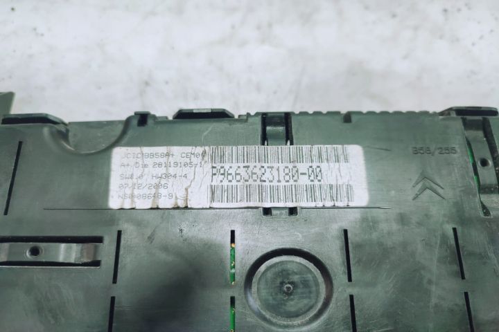 Ceas ceasuri de bord p9663623180-00 p9663623180 Citroen C4 Picasso 1  [din 2006 pana  2013] seria