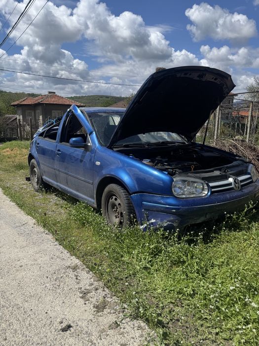 Голф 4 на части