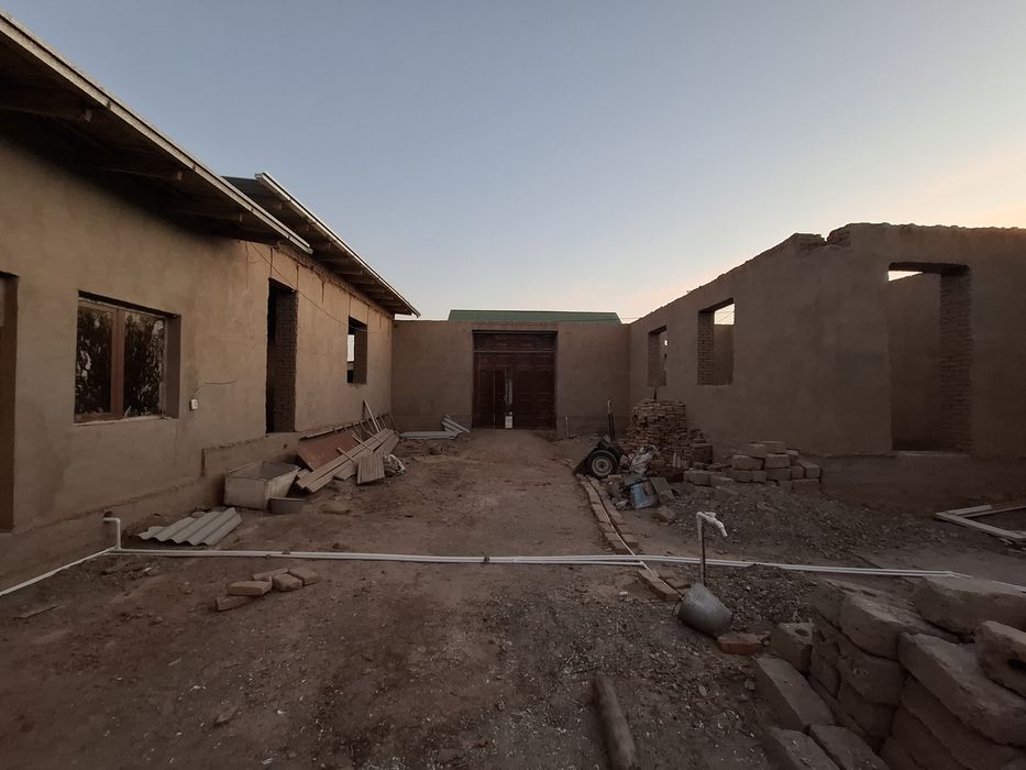 Срочна уй сотилади