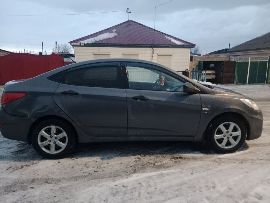 Продам машину Hyundai Accent