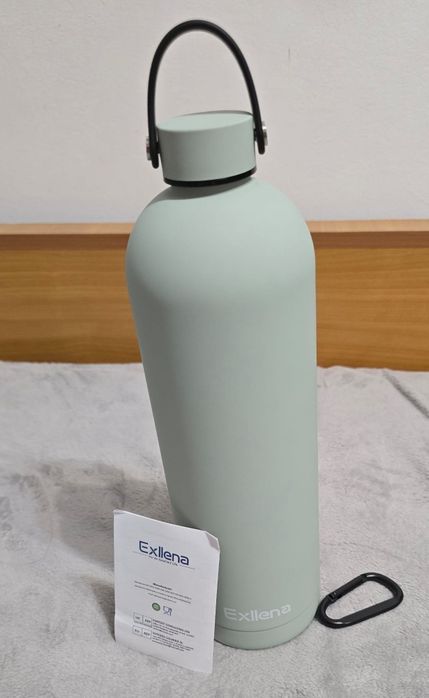 Vând Sticla Exllena termoizolanta inox cu mâner și carabina 1.5L