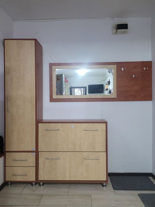 Cuier hol cu oglinda ÷ dulap pantofi.