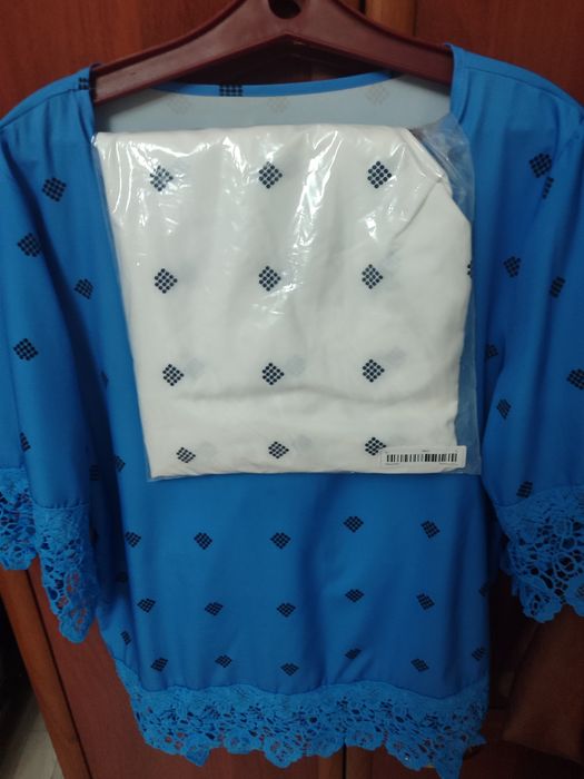 Продам блузки р. 52