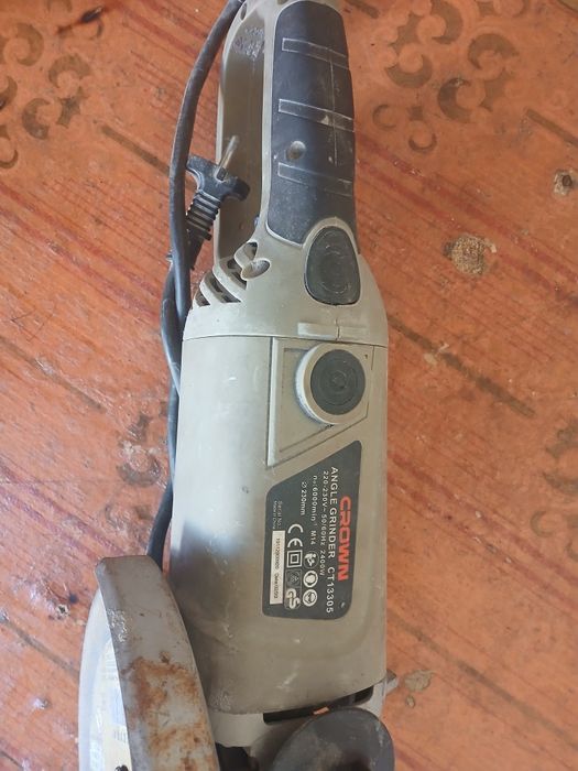 Сварка апарат ва балгарка сотилади холати яхши