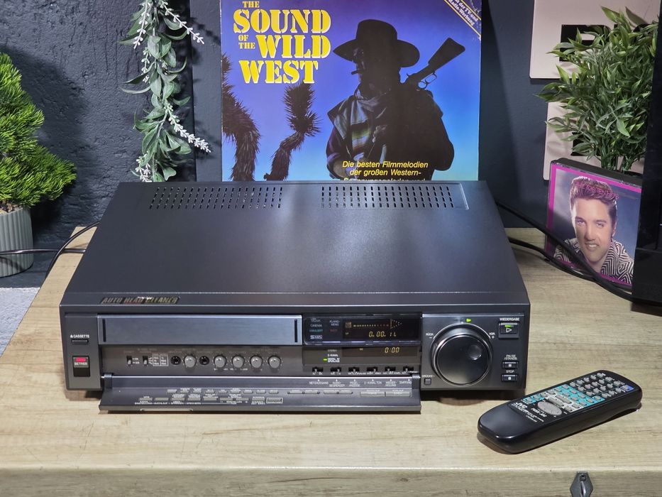 Video player JVC HR-S5800 EG, super vhs, vcr recorder , telecomanda
