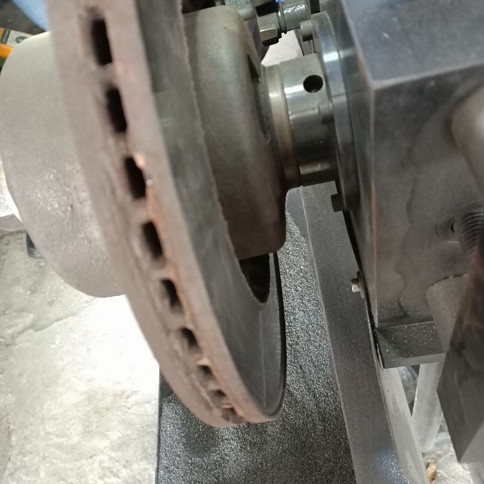 Проточка тормозной диск