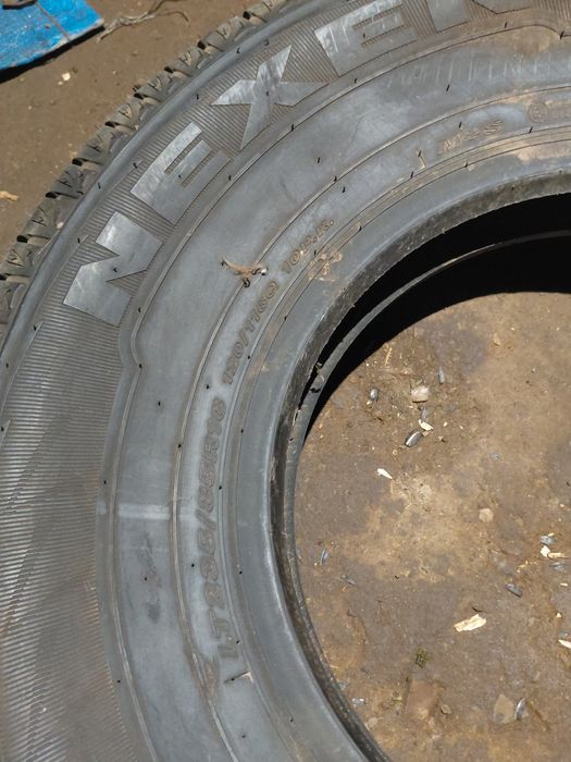 Балон 235/85/16/