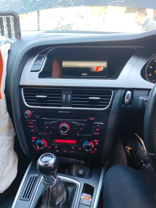 Ауди А4 Б8 2.0 TFSI Quatro