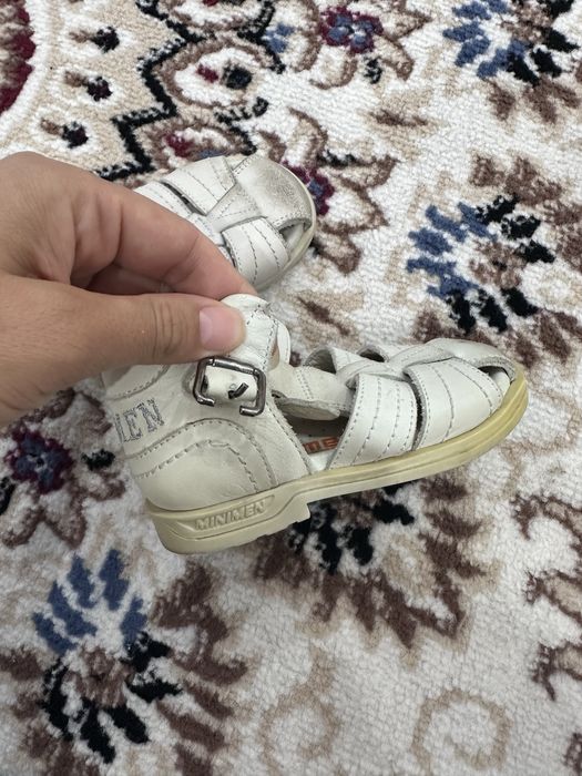 Продам сандали детские