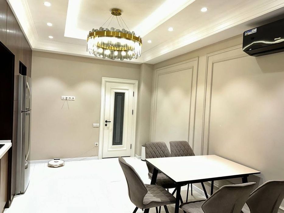 Срочно продается квартира бобур елить   м2 1472$