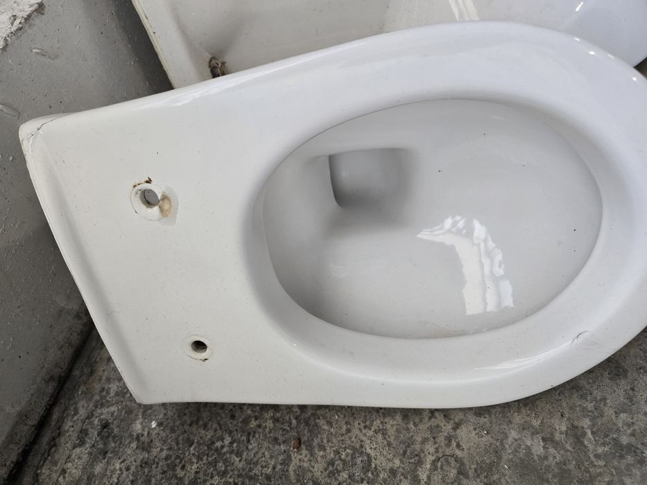 Vase wc suspendate , suport igiena Bebe montaj pe perete