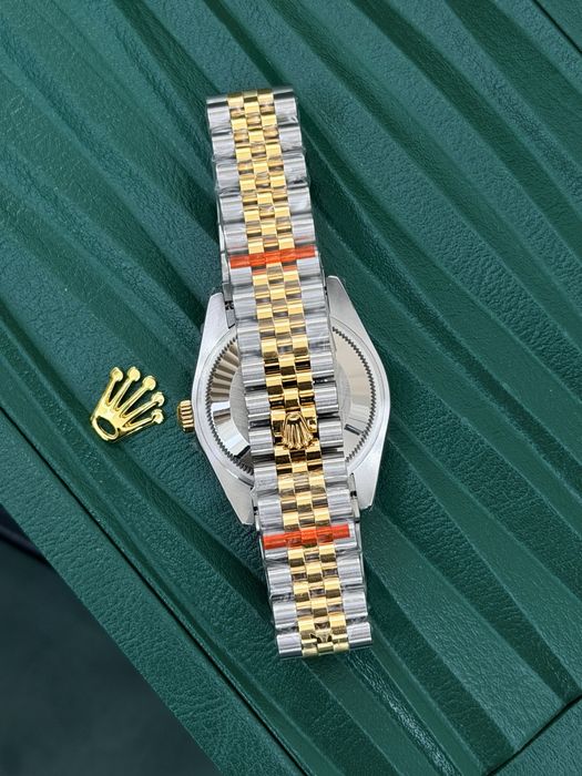 Rolex Date-Just Diamond 31mm Gold 18k Cal 2236