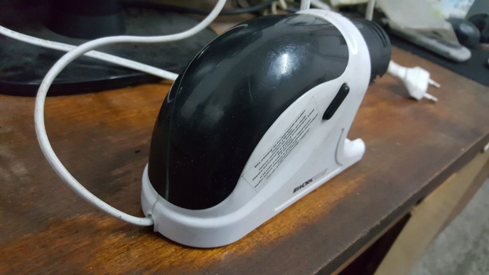 Точилка електрическа професионална за ножове ножици