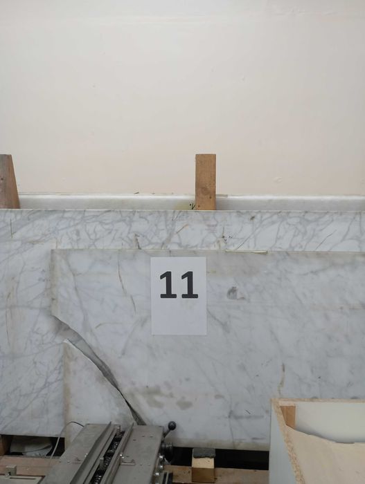 Мраморные столешницы.